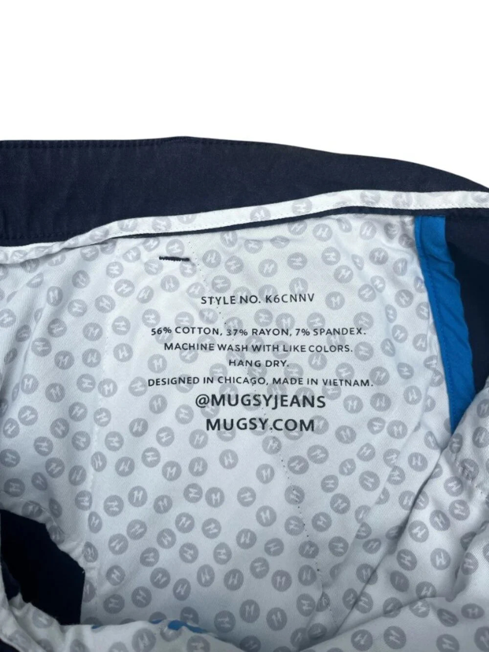 Mugsy Morgans Navy Chino Shorts Men's 32 7in EUC